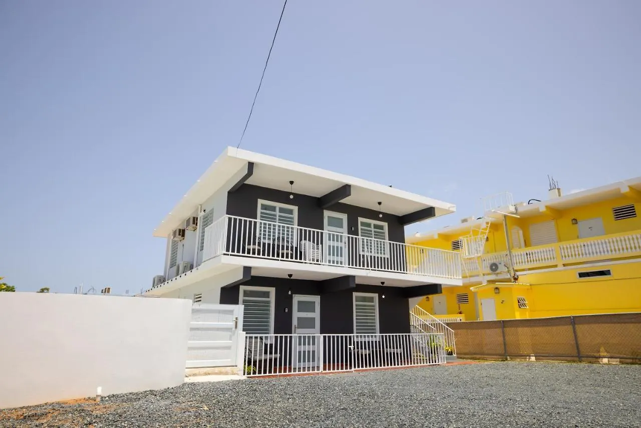 R&V Combate Beach House, 2Nd Floor With Pool 카보조로