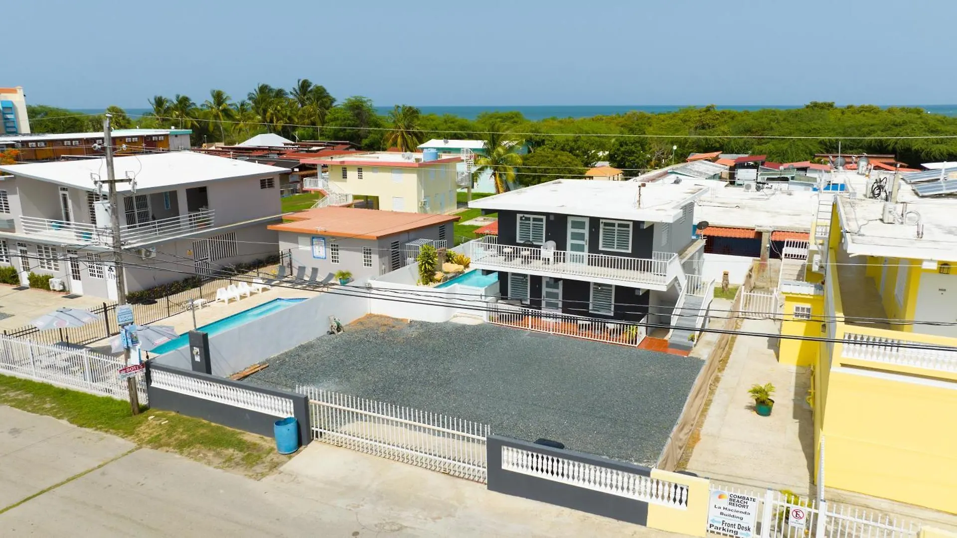 R&V Combate Beach House, 2Nd Floor With Pool 카보조로 0*,  푸에르토리코