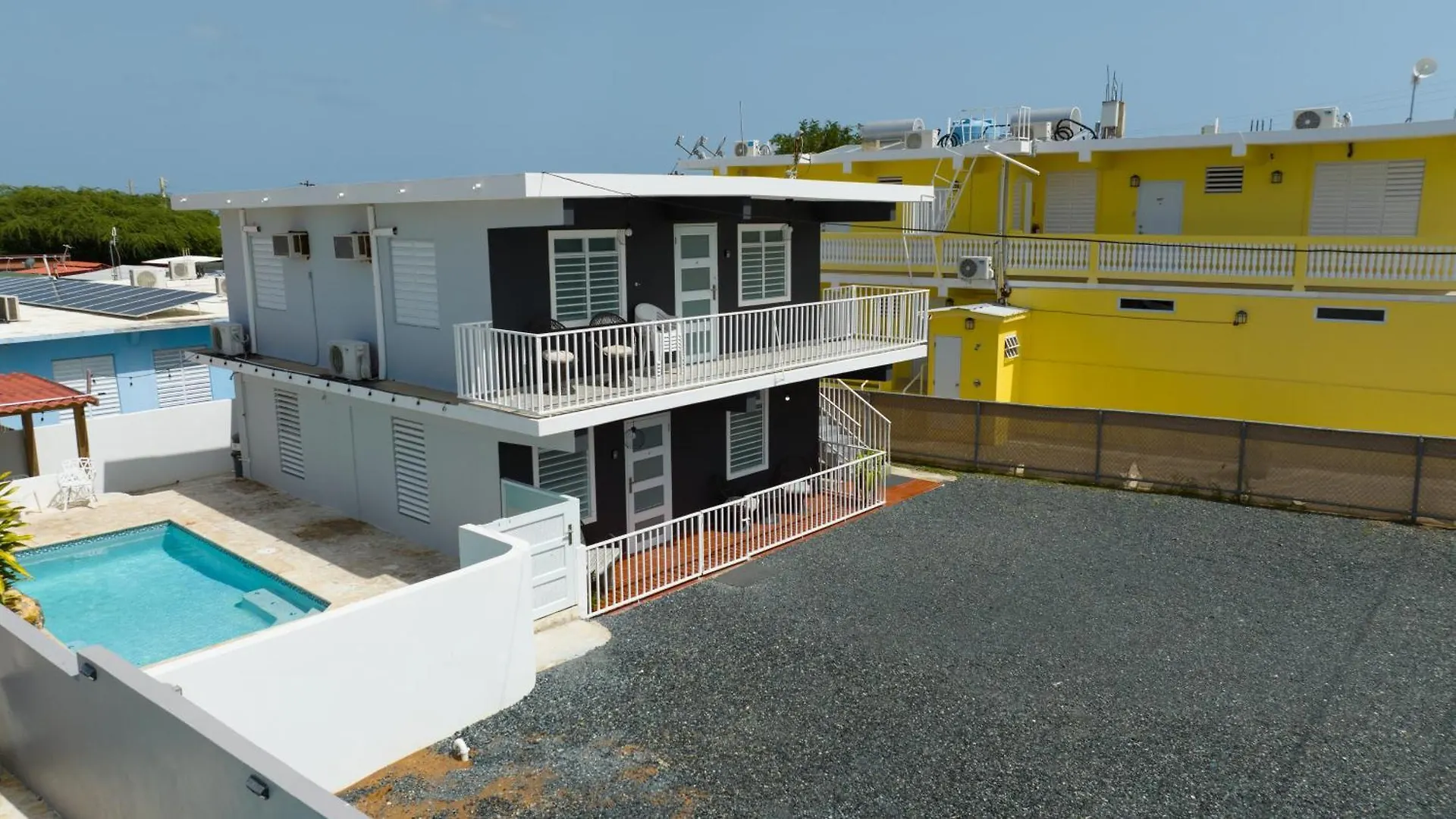R&V Combate Beach House, 2Nd Floor With Pool 카보조로 아파트