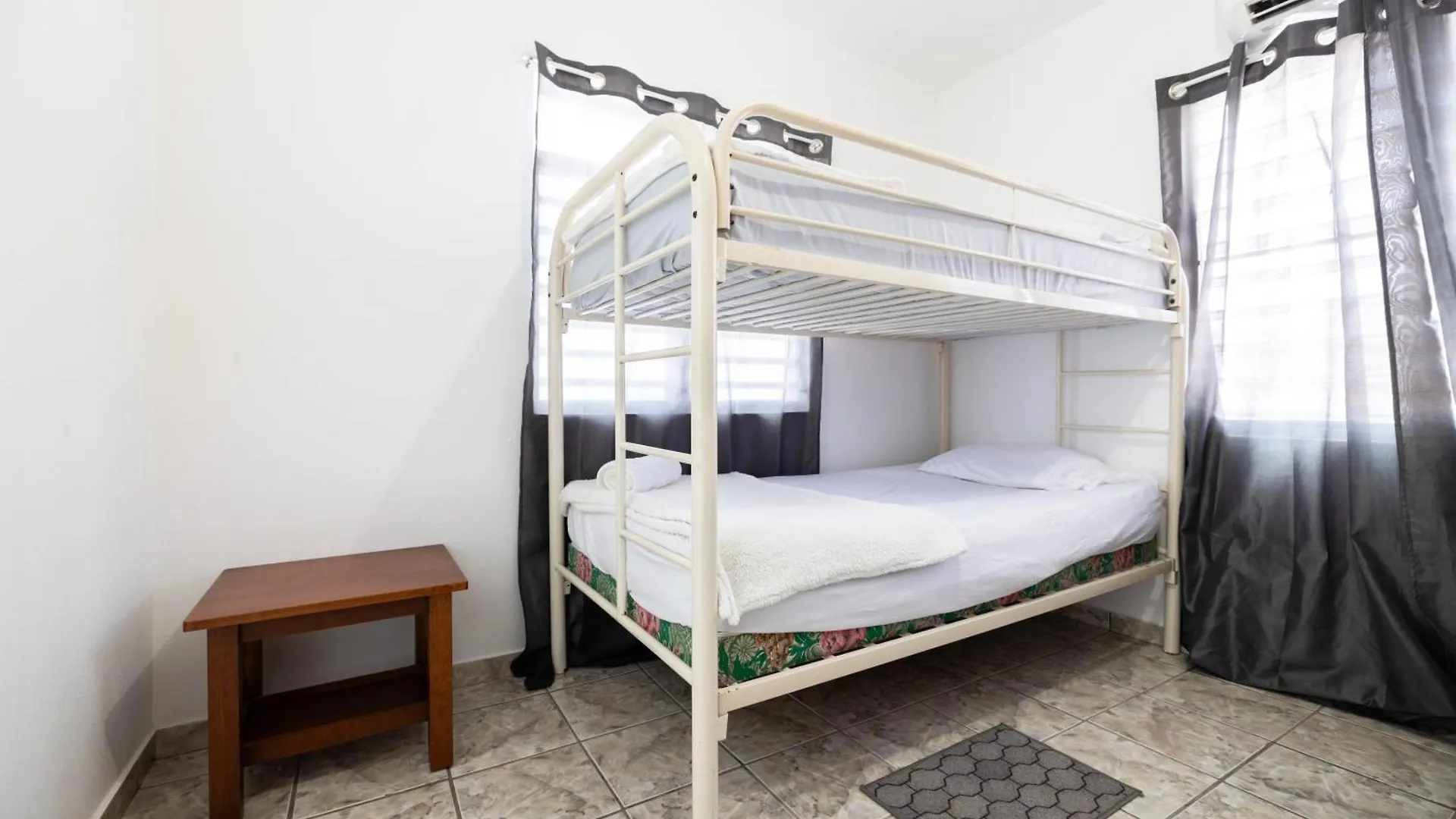 아파트 R&V Combate Beach House, 2Nd Floor With Pool 카보조로 푸에르토리코