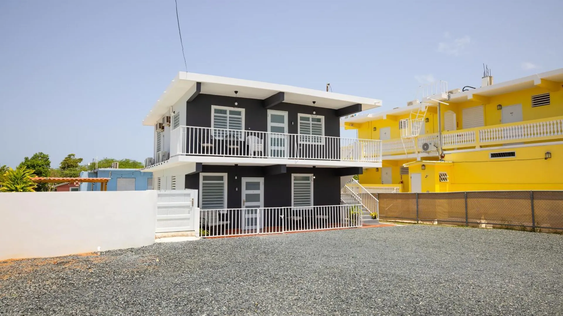 R&V Combate Beach House, 2Nd Floor With Pool 카보조로